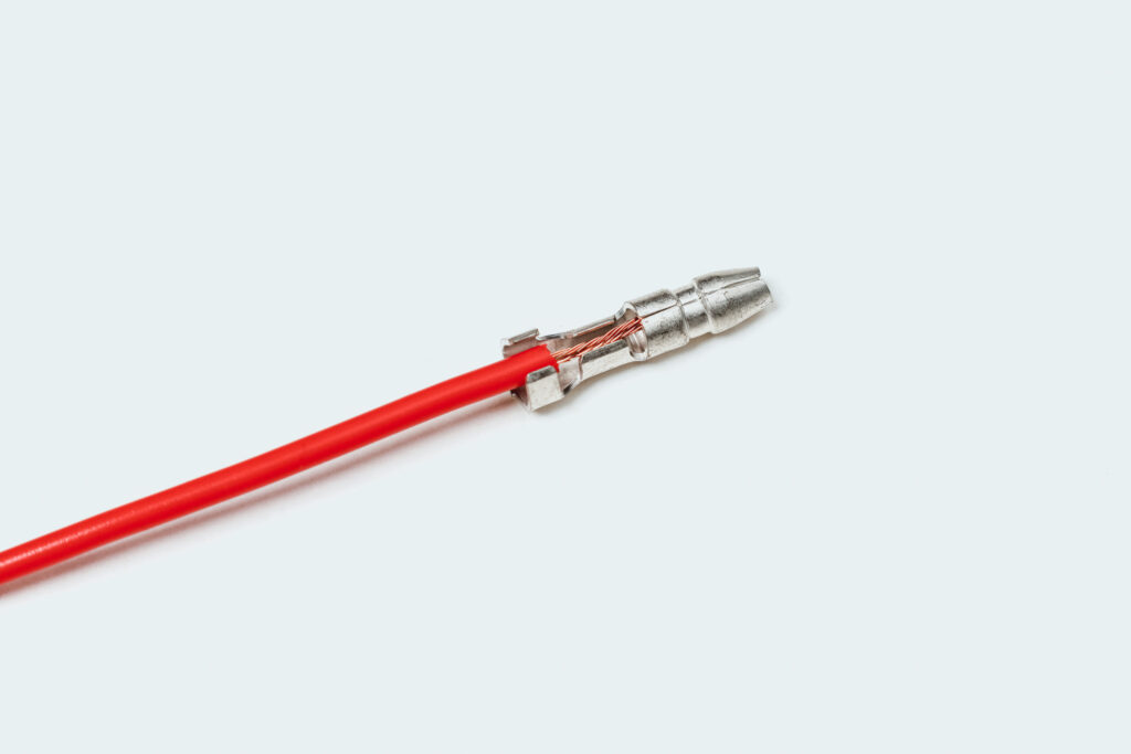 ギボシ端子をセットします。(オス）