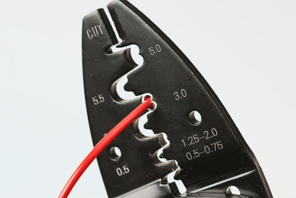 被覆部仮かしめ